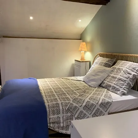 Holiday home La Caseta Estang